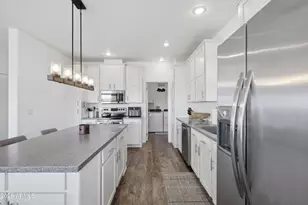 22454 W Steel Horse Rd, Congress, AZ 85332 - Photo 5