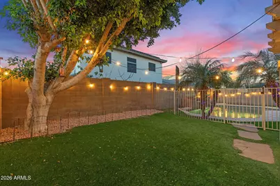 15938 W Port Royale Lane, Surprise, AZ 85379 - Photo 47