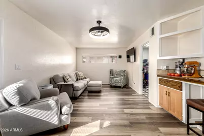 8042 N 28th Avenue, Phoenix, AZ 85051 - Photo 5