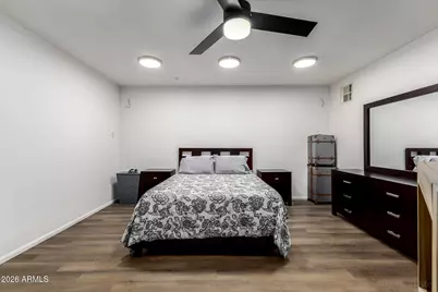 8042 N 28th Avenue, Phoenix, AZ 85051 - Photo 11