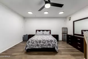 8042 N 28th Ave, Phoenix, AZ 85051 - Photo 11