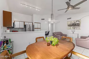 1882 E Colonial Dr, Chandler, AZ 85249 - Photo 7