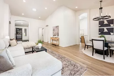 1033 E Hearne Way, Gilbert, AZ 85234 - Photo 5