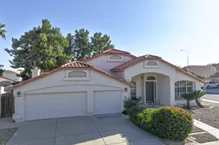 4889 W Carla Vista Ct, Chandler, AZ 85226 - Photo 5