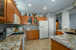 16816 W Palisade Trail Ln, Surprise, AZ 85387 - Photo 9