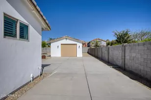 8410 W Sands Ct, Peoria, AZ 85383 - Photo 13