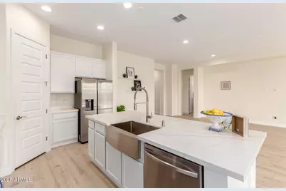 18453 W Elwood Street, Goodyear, AZ 85338 - Photo 13