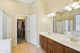 1645 E Orangewood St, Gilbert, AZ 85296 - Photo 19