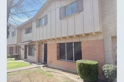 6742 N 43rd Avenue, Glendale, AZ 85301 - Photo 3