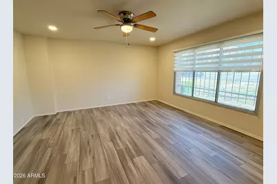 6742 N 43rd Avenue, Glendale, AZ 85301 - Photo 7