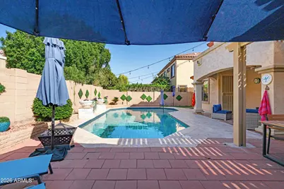 16018 W Shangri La Road, Surprise, AZ 85379 - Photo 9