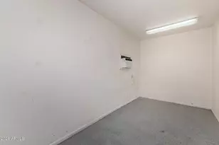 11430 N Blue Ridge Dr, Sun City, AZ 85351 - Photo 19