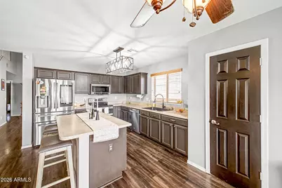 1073 S 239th Drive, Buckeye, AZ 85326 - Photo 3