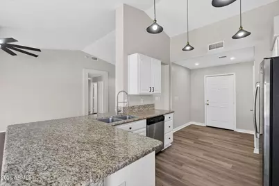 1304 W Bluefield Avenue, Phoenix, AZ 85023 - Photo 7