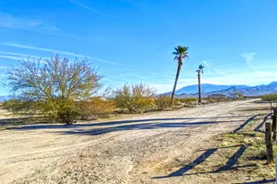 67292 Palm Dr, Salome, AZ 85348 - Photo 15