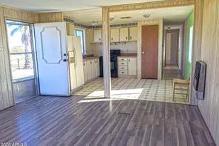 67292 Palm Dr, Salome, AZ 85348 - Photo 11