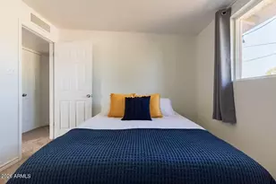 6320 W Mitchell Dr, Phoenix, AZ 85033 - Photo 7