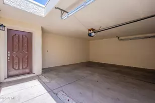 3401 N 37th St, Phoenix, AZ 85018 - Photo 27