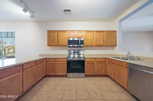 45387 W Alamendras St, Maricopa, AZ 85139 - Photo 5