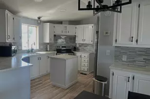 11411 N 91st Ave, Peoria, AZ 85345 - Photo 7