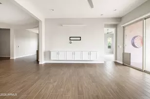 3276 E Los Gatos Dr, Phoenix, AZ 85050 - Photo 11