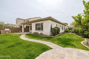 3276 E Los Gatos Dr, Phoenix, AZ 85050 - Photo 25