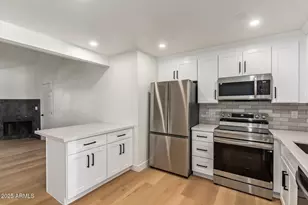 4901 S Calle Los Cerros Dr, Tempe, AZ 85282 - Photo 5