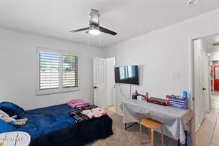 808 E Cinnabar Ave, Phoenix, AZ 85020 - Photo 17