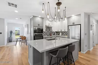 621 N 11th Avenue, Phoenix, AZ 85007 - Photo 11