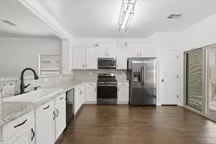 15250 W Shaw Butte Dr, Surprise, AZ 85379 - Photo 11