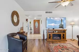 9721 W Greenway Rd, Sun City, AZ 85351 - Photo 7