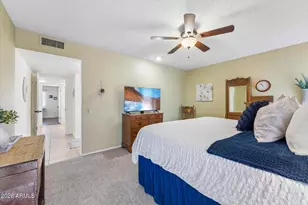 9721 W Greenway Rd, Sun City, AZ 85351 - Photo 17