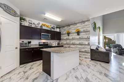 30249 W Catalina Drive, Buckeye, AZ 85396 - Photo 7