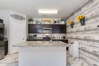 30249 W Catalina Drive, Buckeye, AZ 85396 - Photo 27