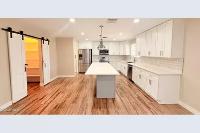 3919 N 85th Street, Scottsdale, AZ 85251 - Photo 3