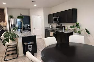 1033 W Beacon Dr, Casa Grande, AZ 85122 - Photo 5