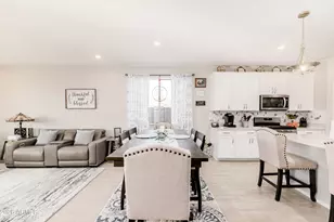 27782 N 177th Dr, Surprise, AZ 85387 - Photo 9