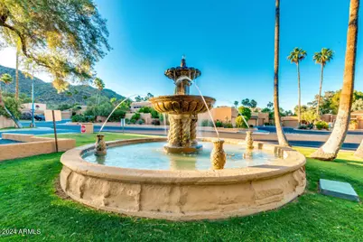 10415 N 10th Street #Unit 2, Phoenix, AZ 85020 - Photo 25