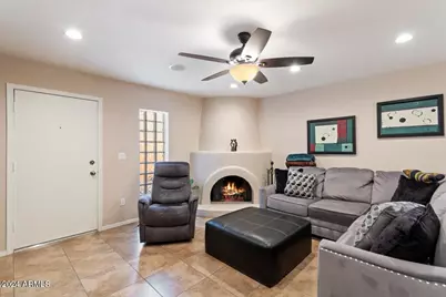 10415 N 10th Street #Unit 2, Phoenix, AZ 85020 - Photo 3