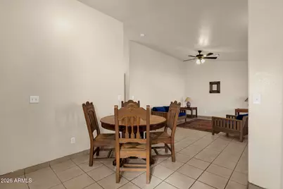 1121 N 25th Place, Phoenix, AZ 85008 - Photo 17