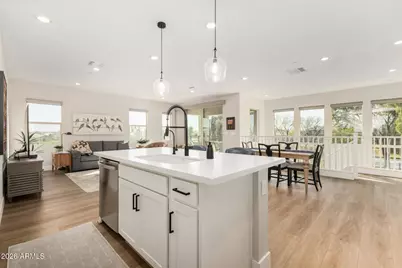 675 E Ginko Avenue #201, Gilbert, AZ 85297 - Photo 13