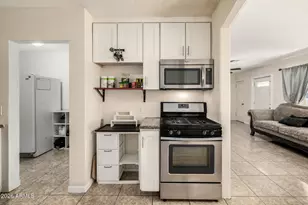 6231 N 47th Dr, Glendale, AZ 85301 - Photo 21