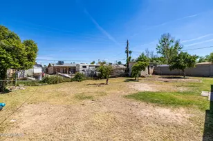 6231 N 47th Dr, Glendale, AZ 85301 - Photo 37