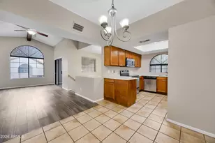 818 S Westwood Dr, Mesa, AZ 85210 - Photo 5