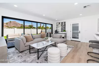 4464 E Campbell Avenue, Phoenix, AZ 85018 - Photo 1