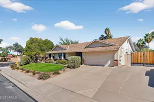 5606 E Enrose St, Mesa, AZ 85205 - Photo 9