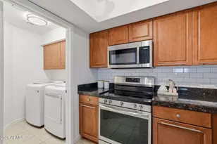 5104 N 32nd St, Phoenix, AZ 85018 - Photo 13
