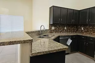 4637 E Desert Cactus St, Phoenix, AZ 85032 - Photo 9