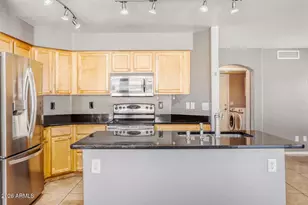 8782 E Pinchot Ave, Scottsdale, AZ 85251 - Photo 15