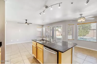 8782 E Pinchot Avenue, Scottsdale, AZ 85251 - Photo 15